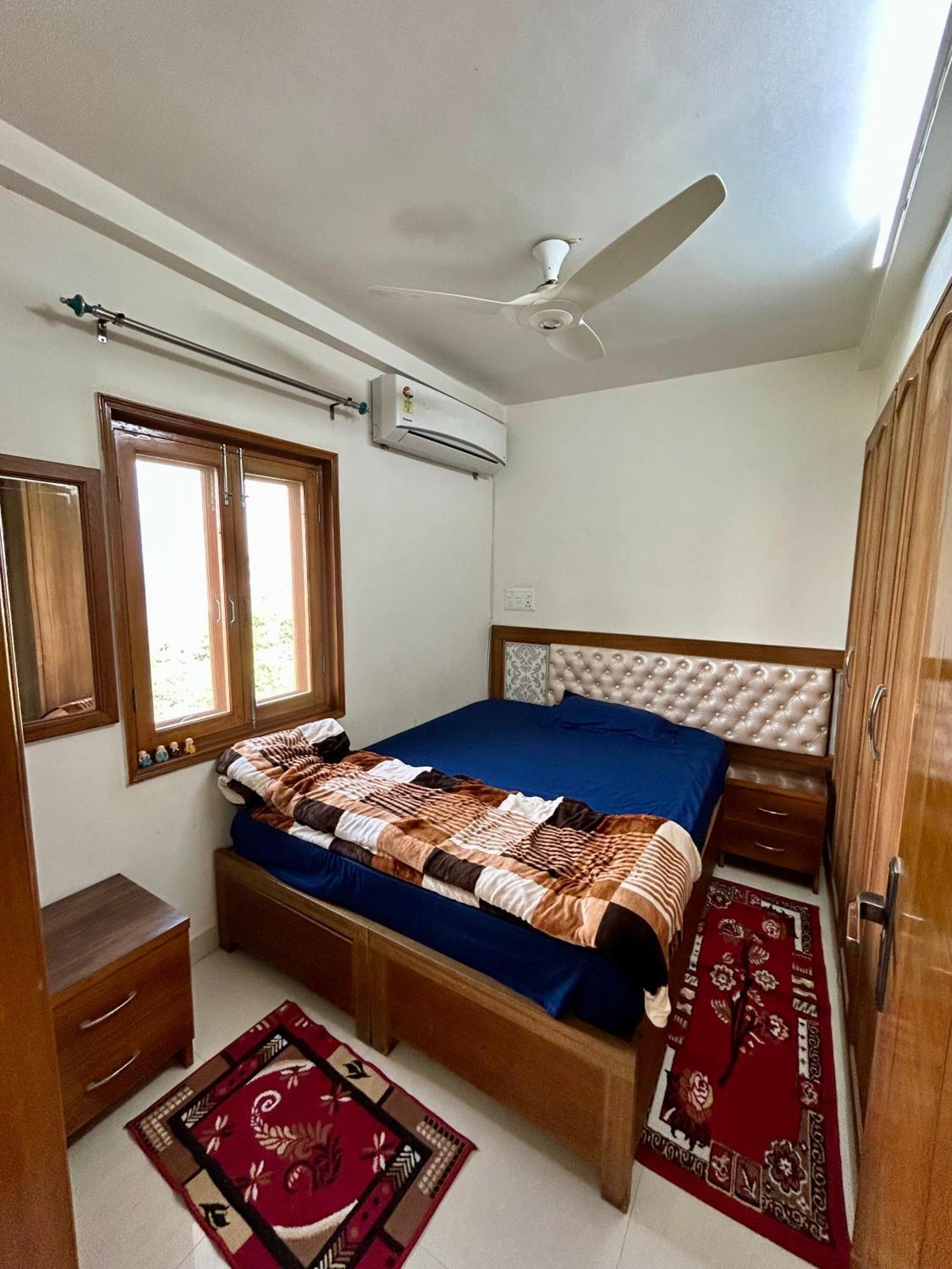 Apartment Prime Loc Fully Furnished 1bhk Dwarka Sector 23b New Delhi